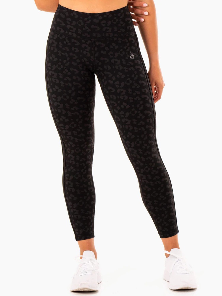 Леггинсы EVOLUTION Scrunch Black Leo
